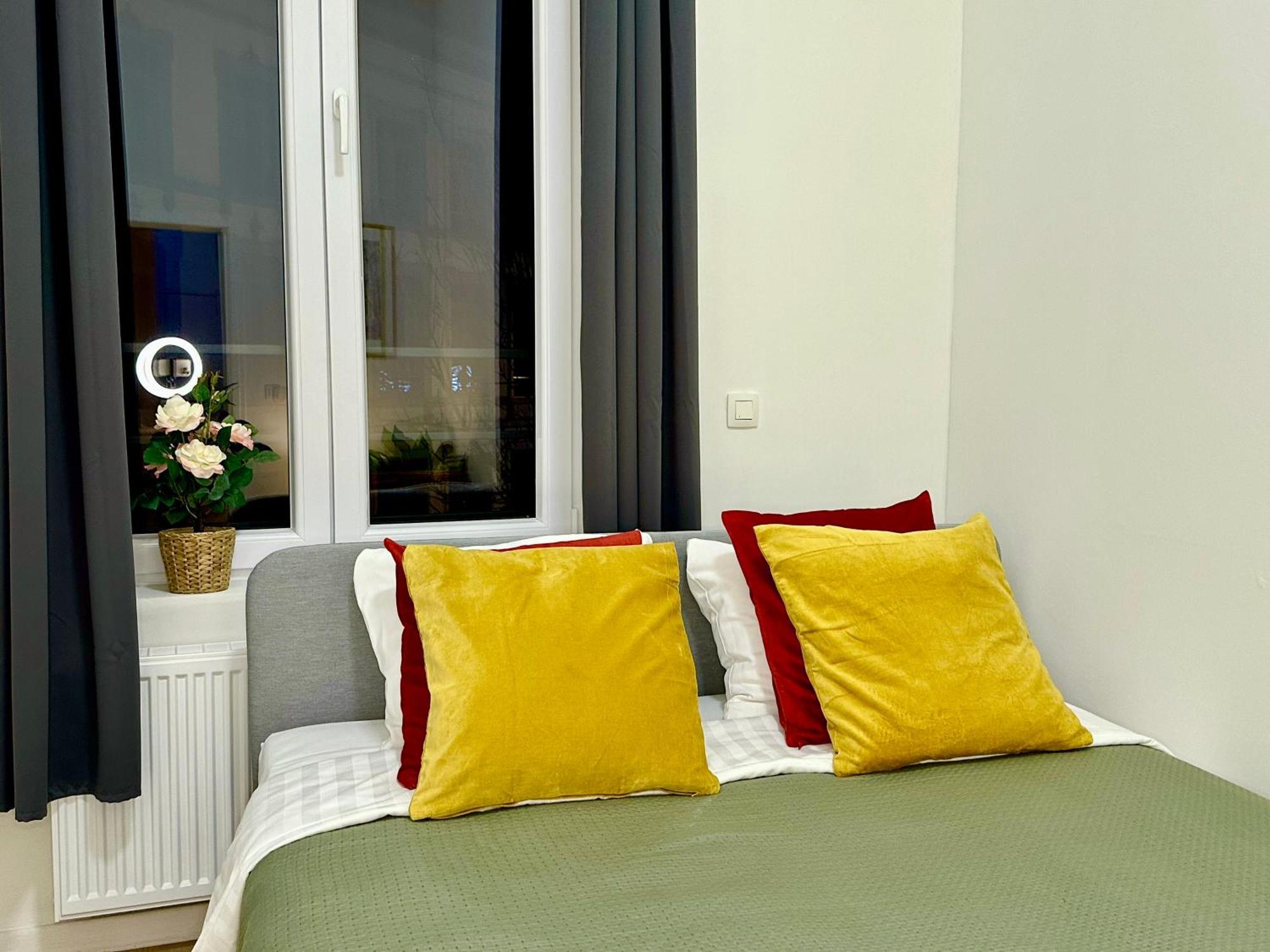 Luxury Suites Mons By Rikas Hotels Exterior foto