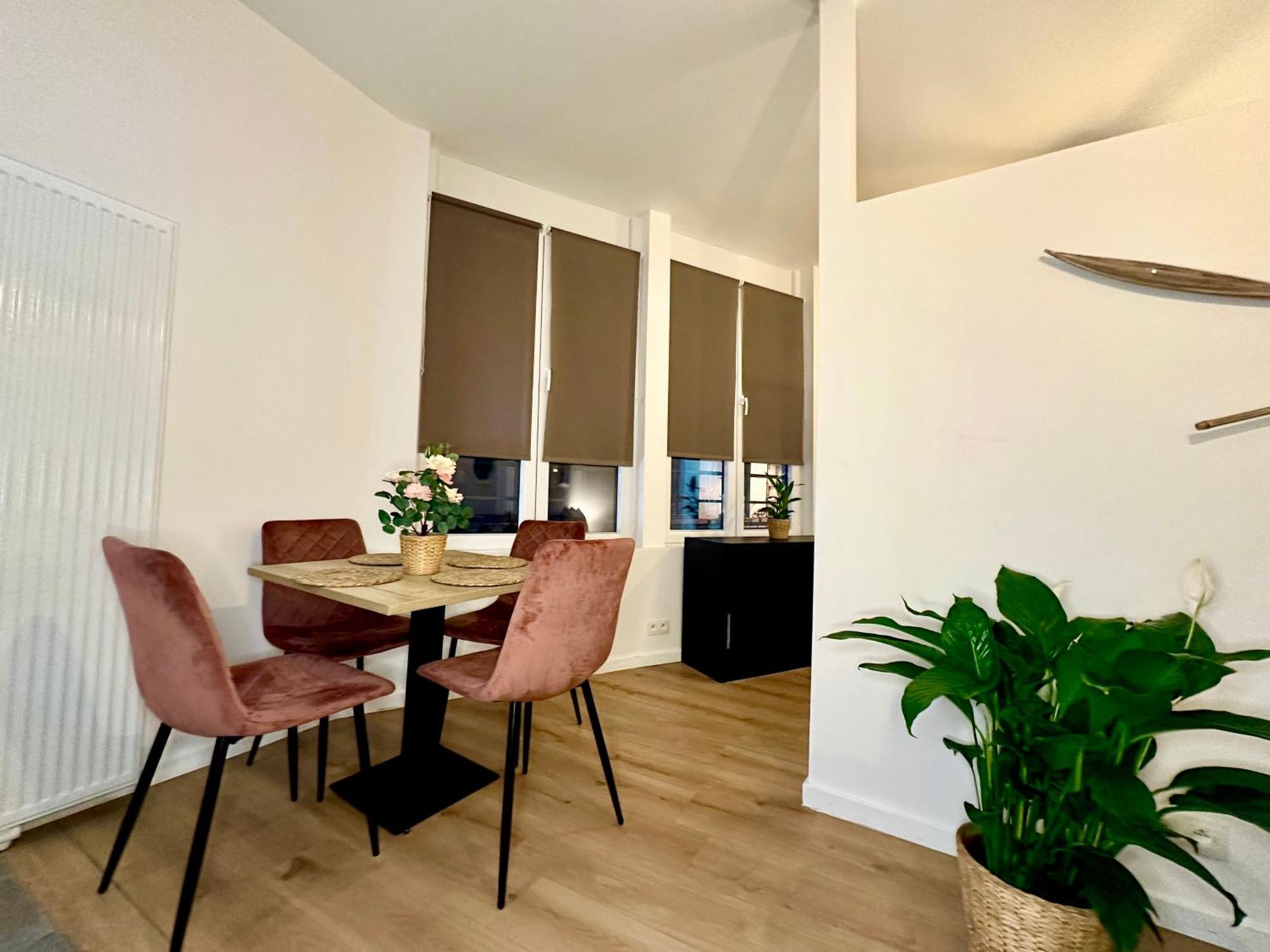 Luxury Suites Mons By Rikas Hotels Exterior foto