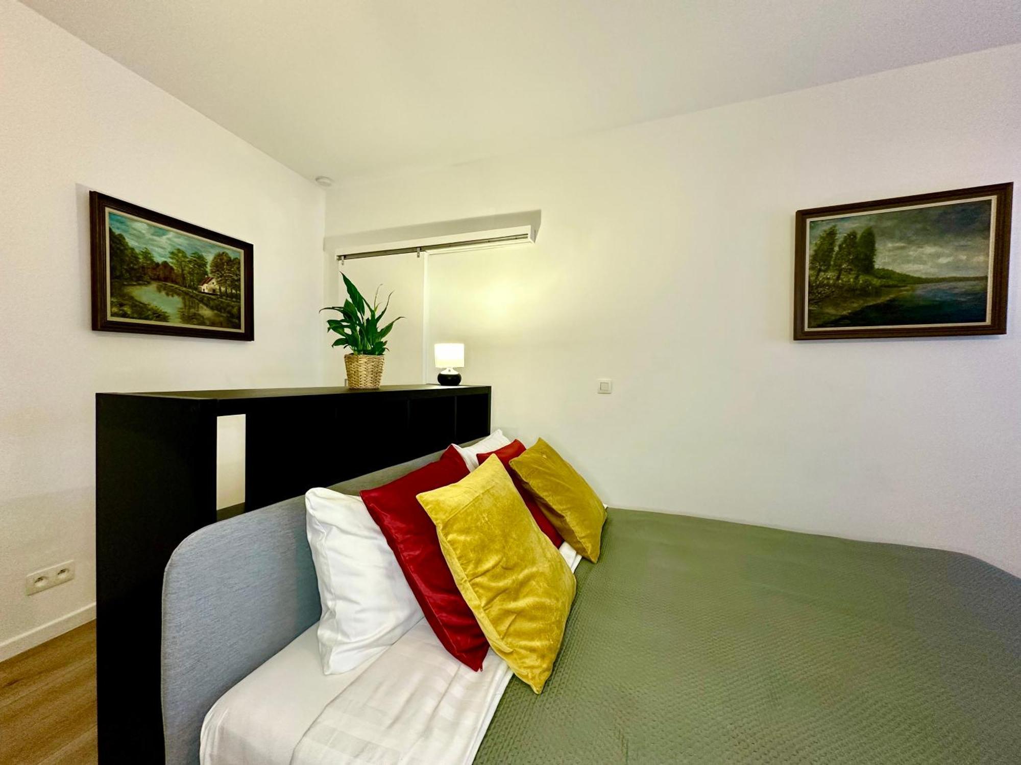 Luxury Suites Mons By Rikas Hotels Exterior foto